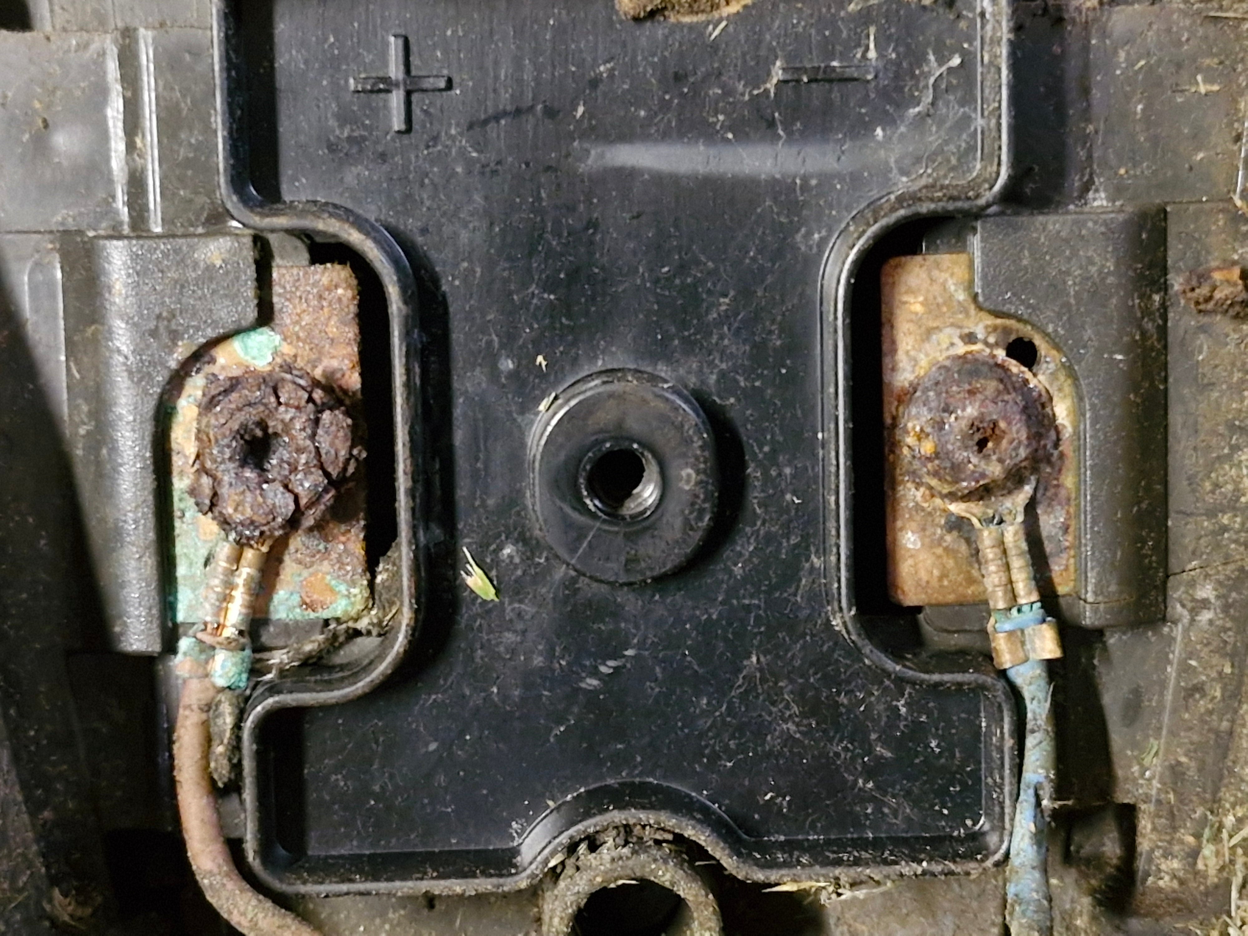 Ladeproblem Husqvarna Automower 320 330X