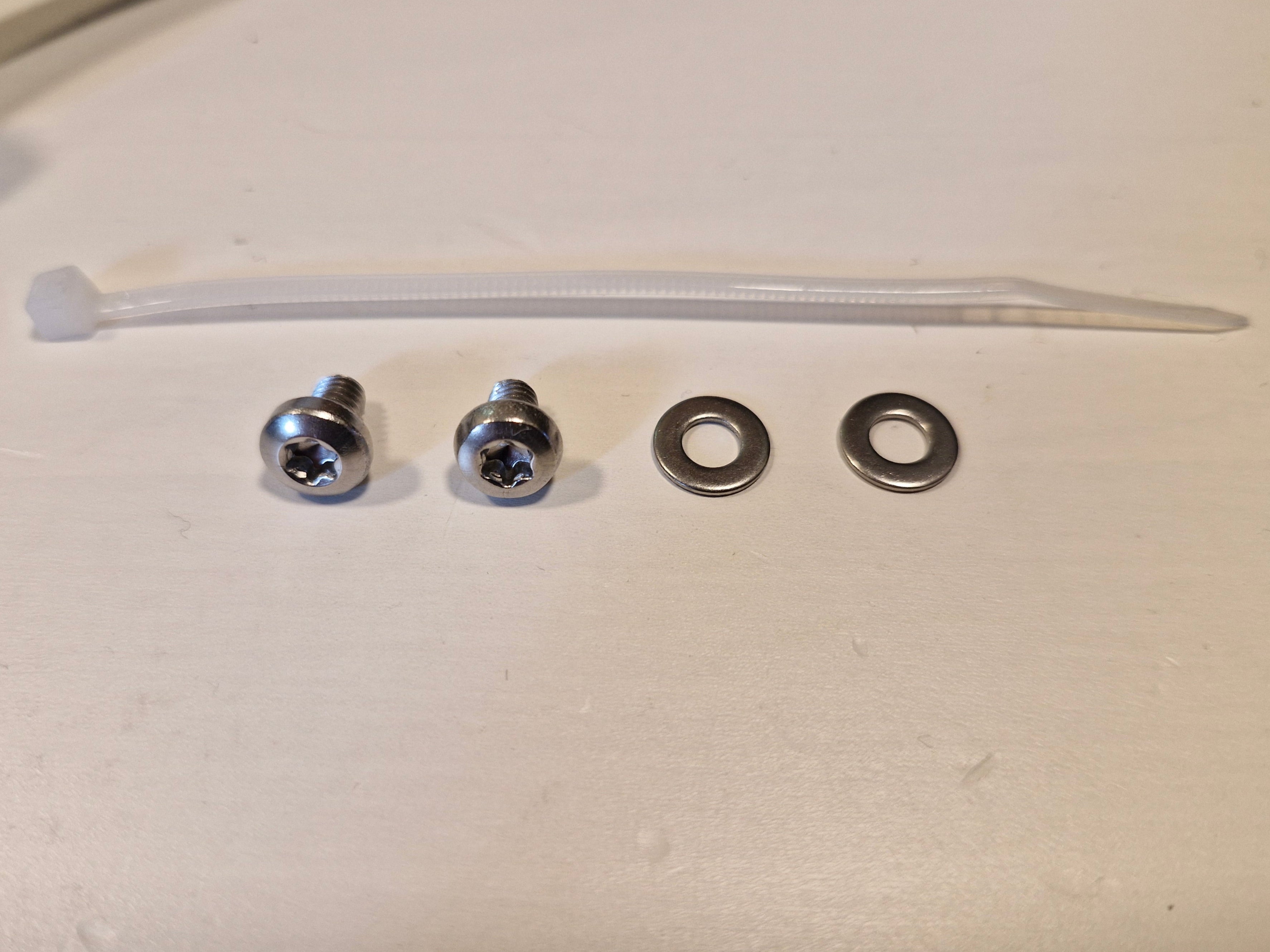 Edelstahlschrauben und -muttern zum Laden des Husqvarna Automower